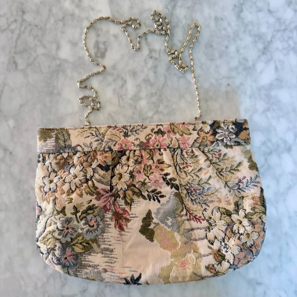 Vintage Floral Tapestry Handbag with Gold Chain Strap